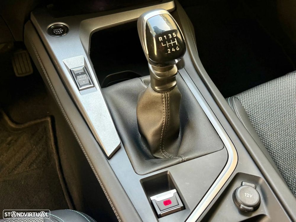 Peugeot 308 SW PureTech 130 Stop & Start Allure - 22