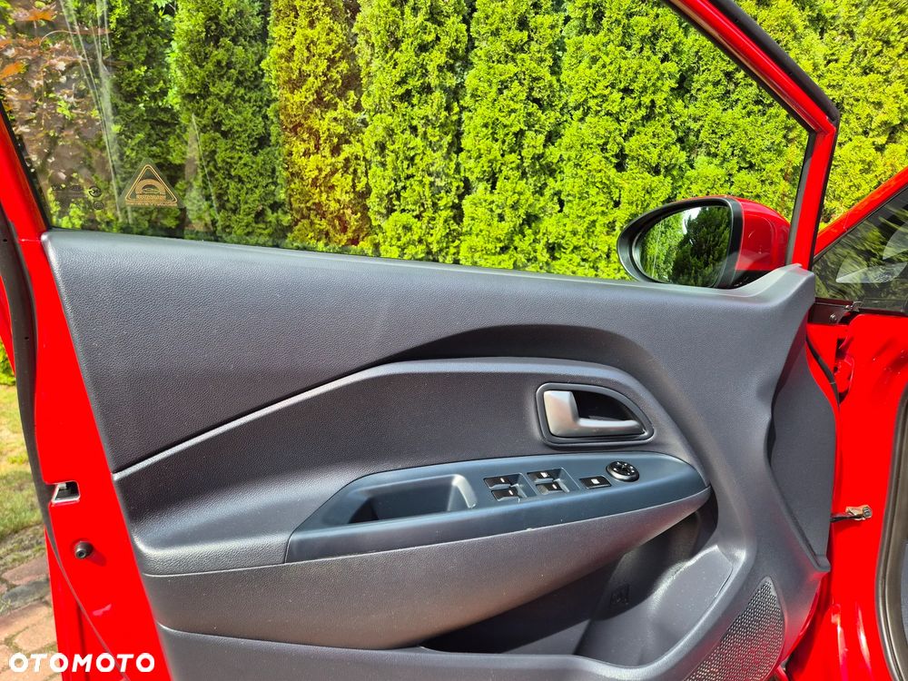 Kia Rio 1.2 Dream Team Edition - 29