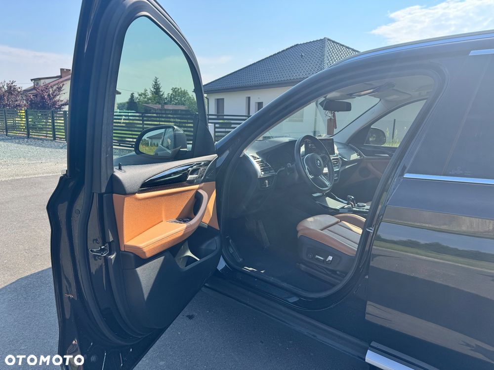 BMW X3 xDrive20i mHEV - 4