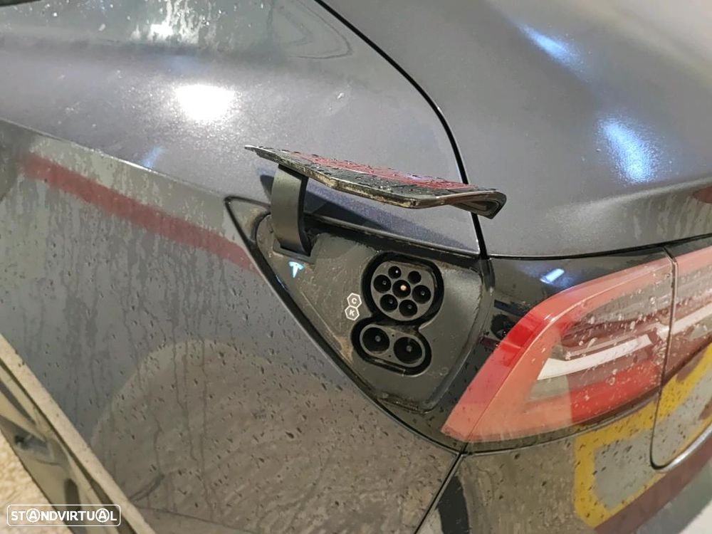 Tesla Model 3 Long-Range Dual Motor AWD - 10