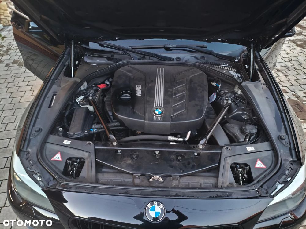 BMW Seria 5 520d Touring - 34