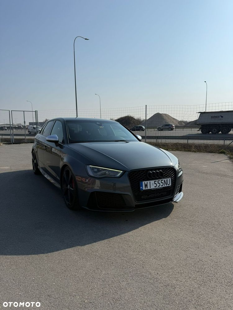Audi RS3 Sportback Standard - 3