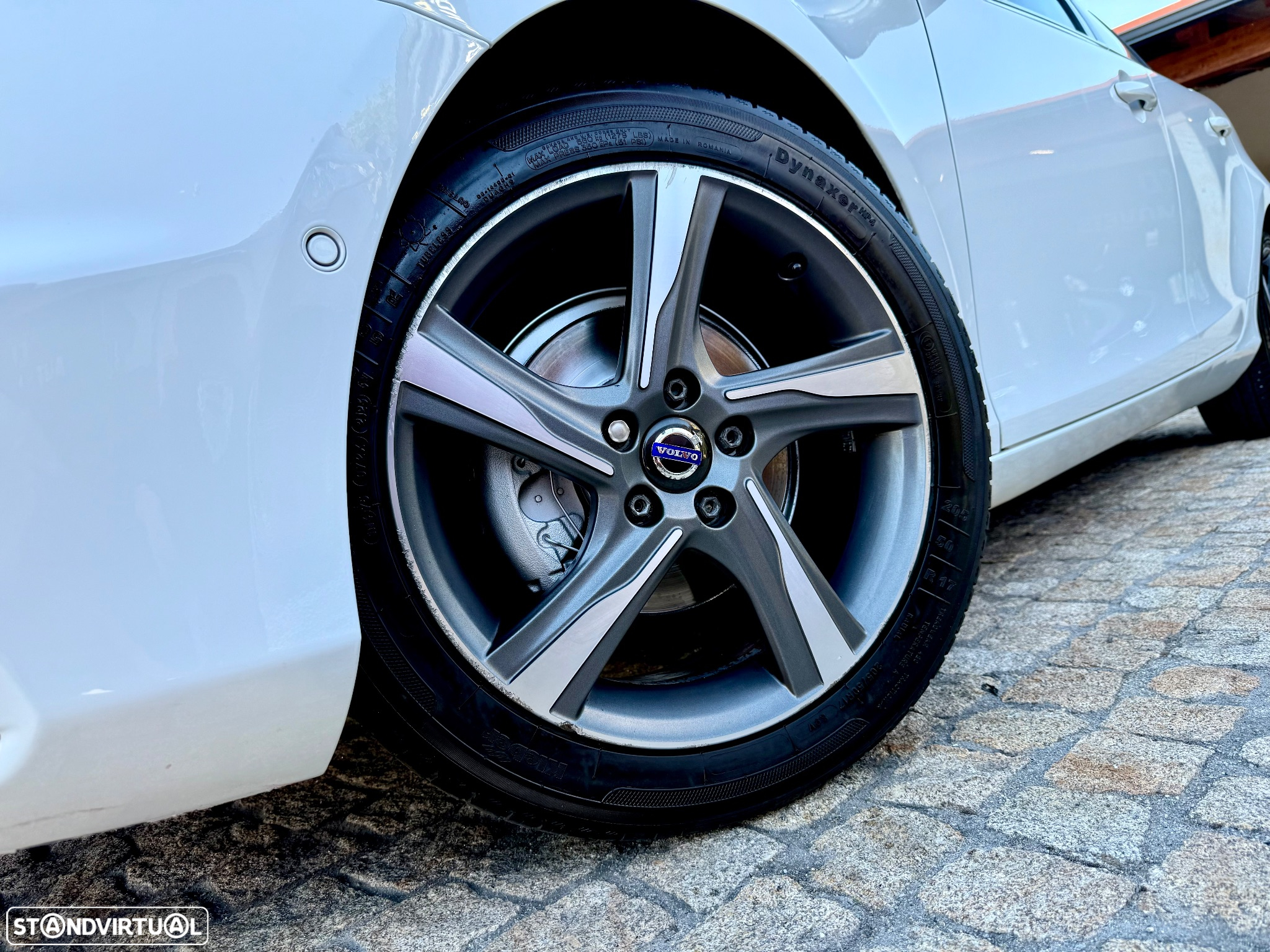 Volvo V40 1.6 D2 R-Design - 13