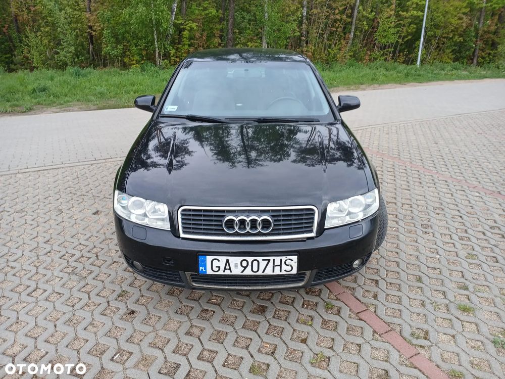 Audi A4 Limousine - 11