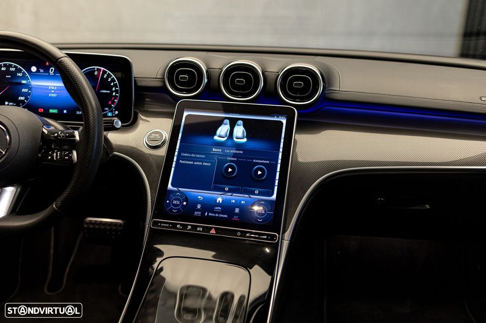 Mercedes-Benz C 300 e T 9G-TRONIC AMG Line - 33