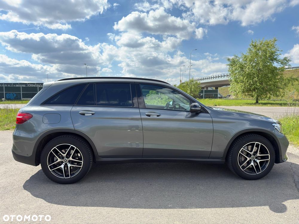 Mercedes-Benz GLC 250 4Matic 9G-TRONIC AMG Line - 6