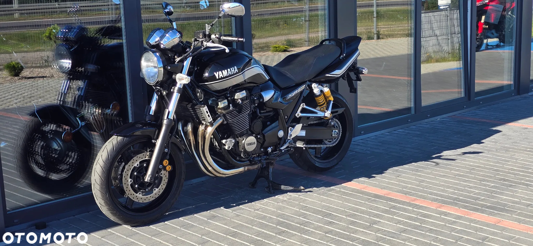 Yamaha XJR - 25