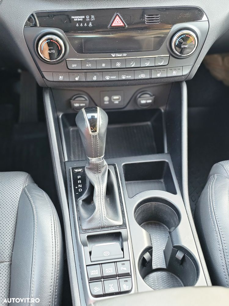 Hyundai Tucson 2.0 CRDI 4WD 6AT Premium+ - 8