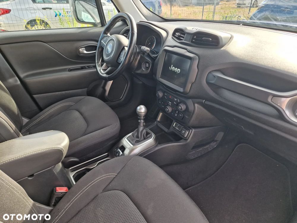 Jeep Renegade - 8