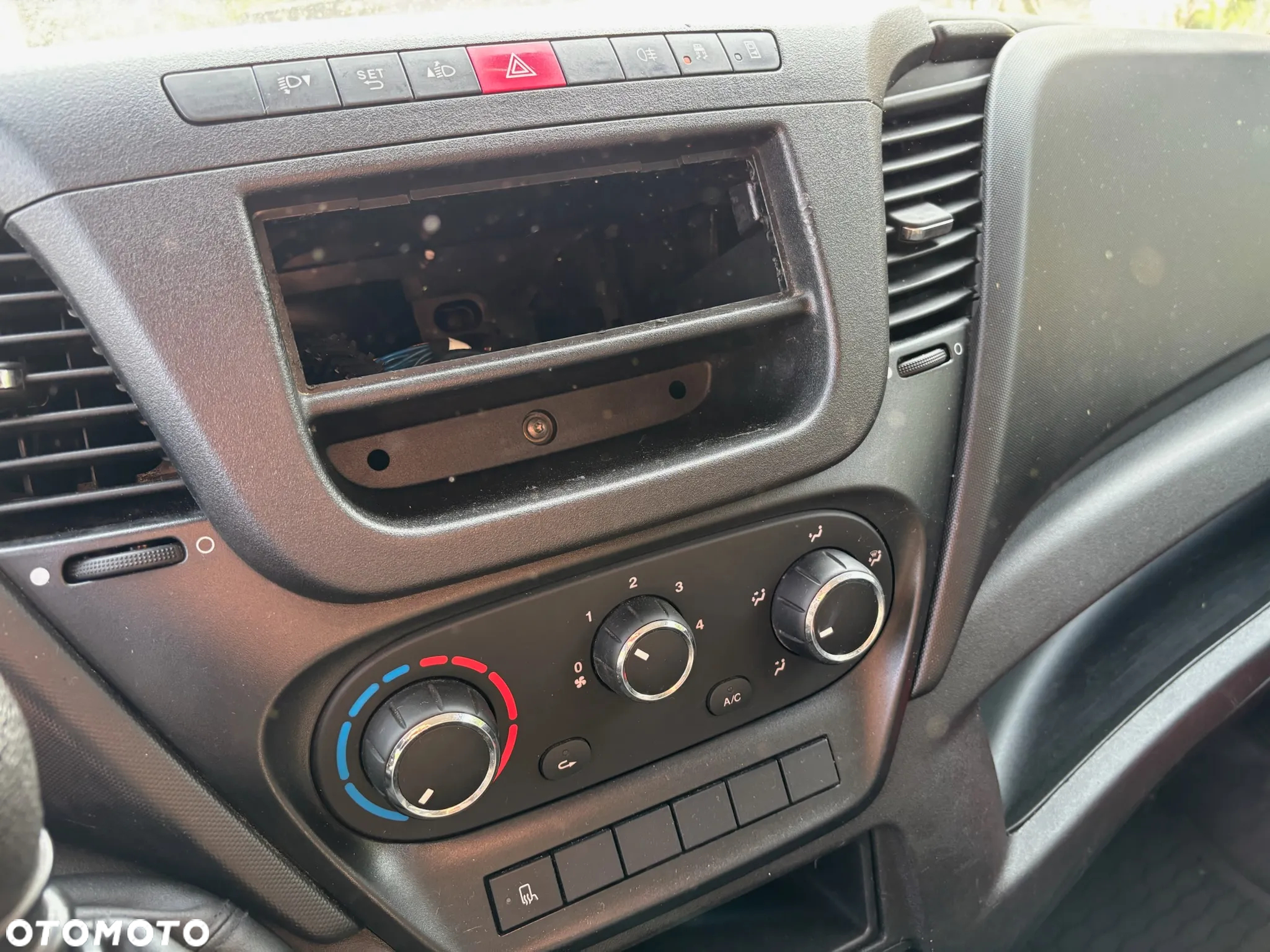 Iveco Daily - 28