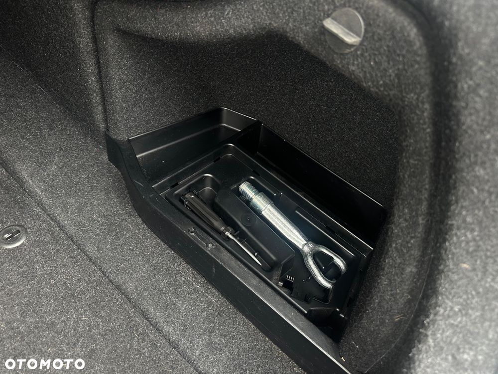 BMW Seria 3 320d Luxury Line - 16