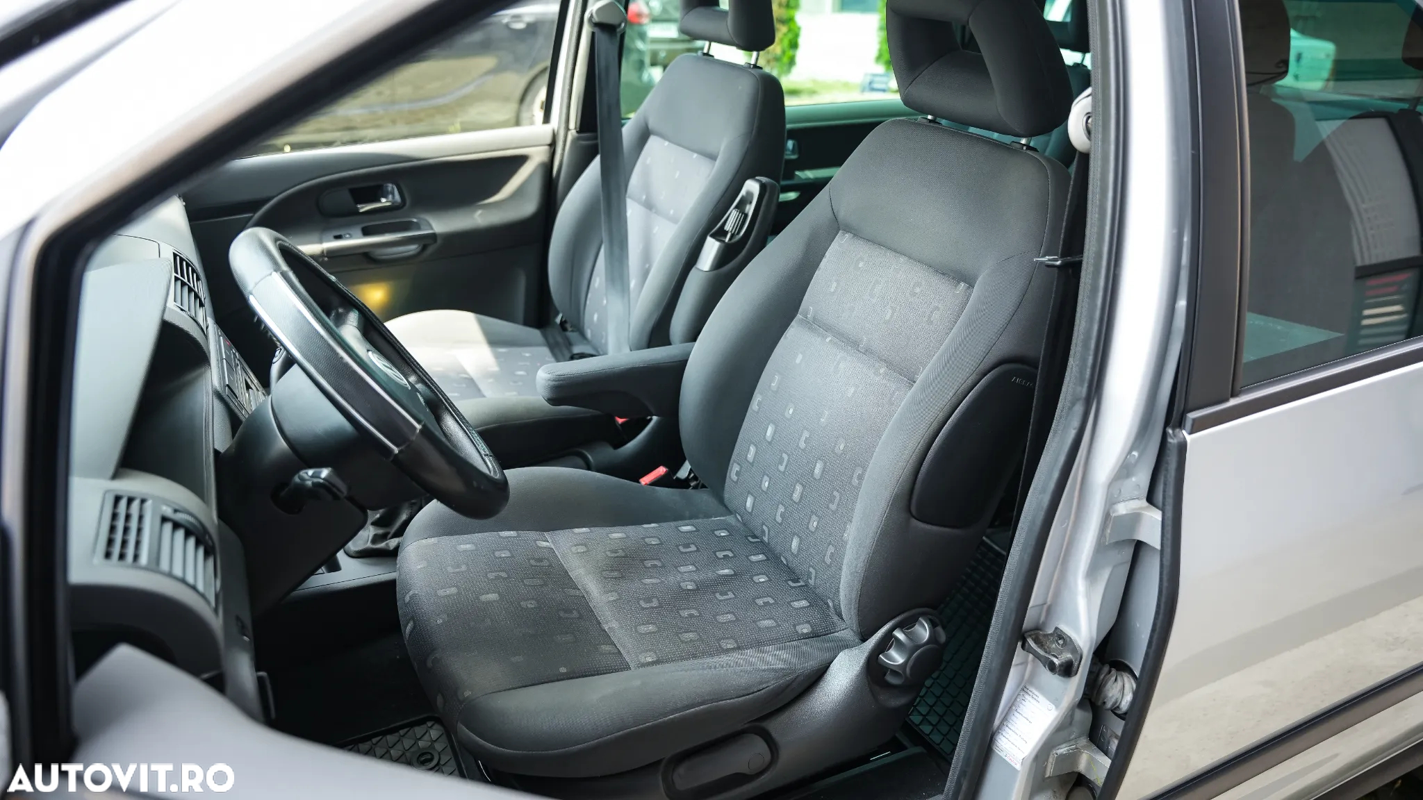 Volkswagen Sharan - 8