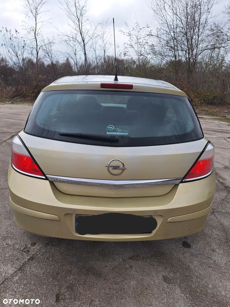 Opel Astra 1.6 Sport Easytronic - 3