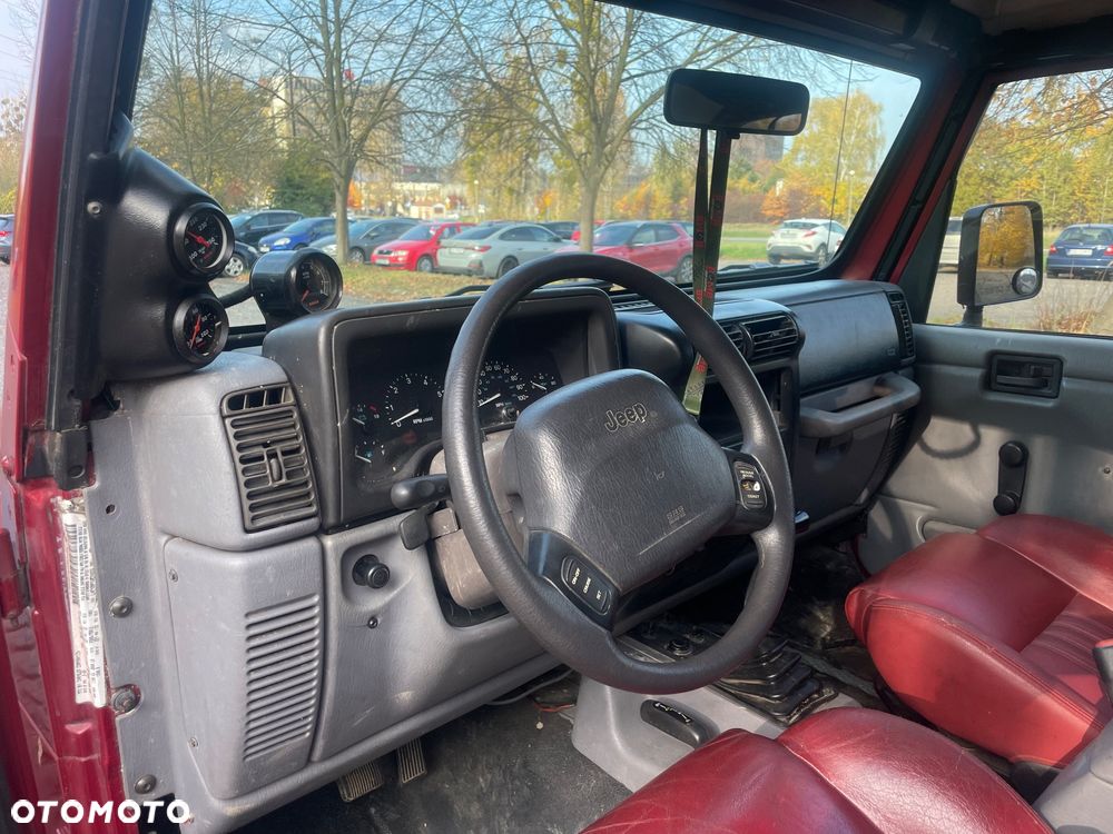 Jeep Wrangler - 9