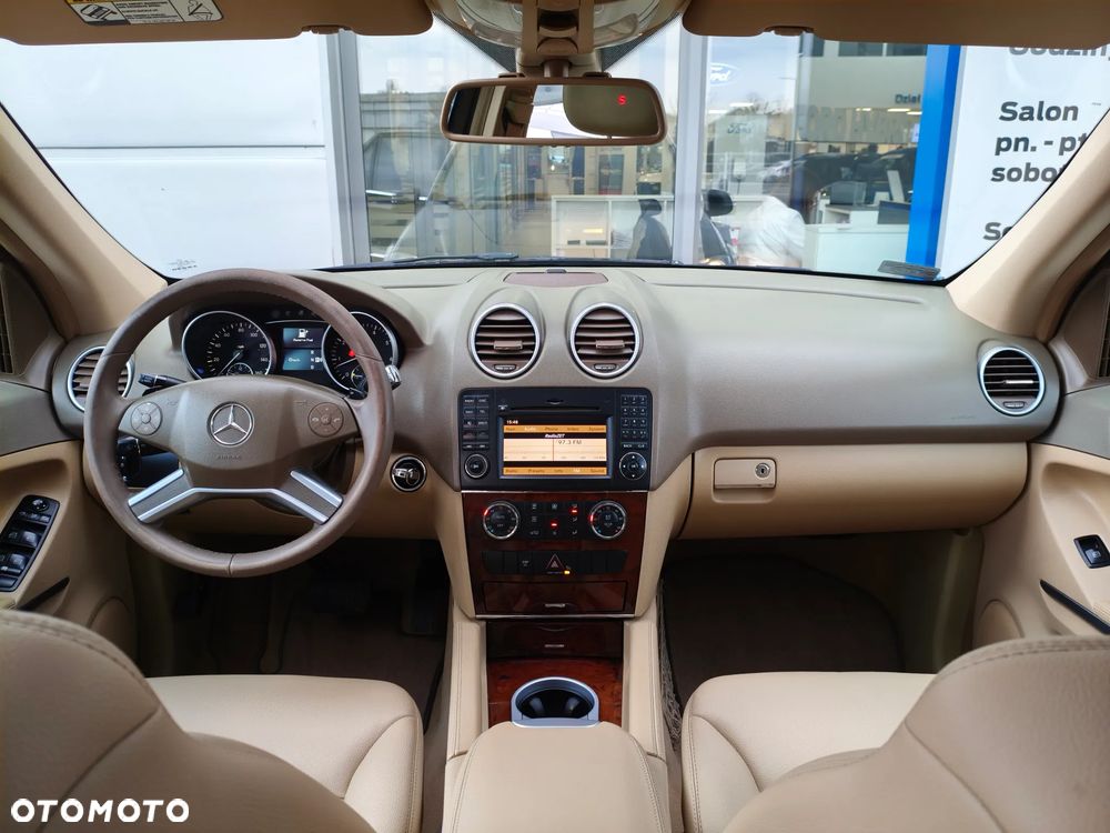 Mercedes-Benz ML 350 4-Matic - 7