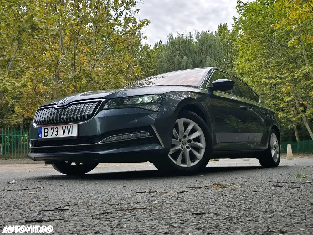 Skoda Superb 1.4 TSI DSG Ambition - 1