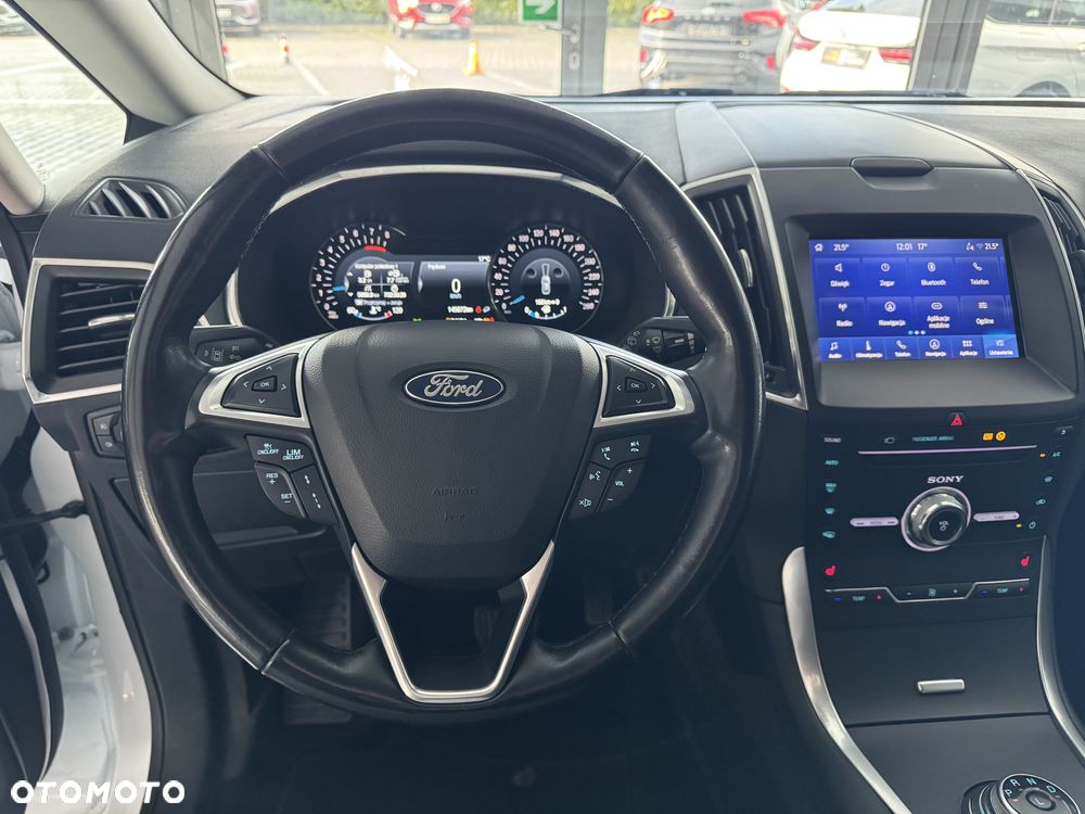 Ford S-Max 2.5 Hybrid Titanium CVT - 26