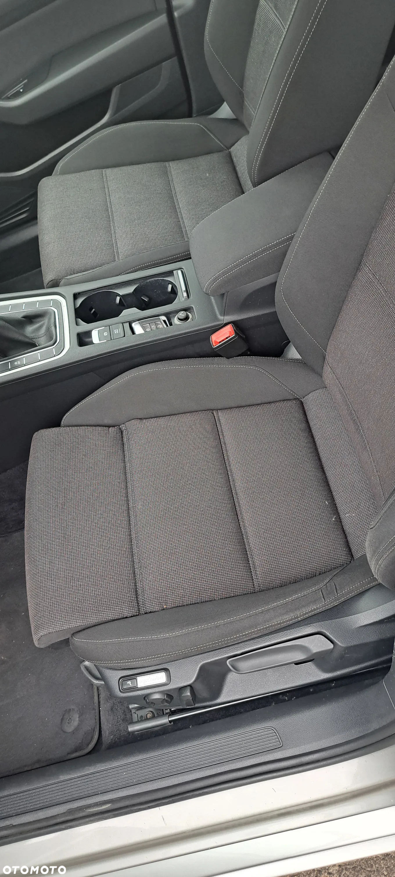Volkswagen Passat 2.0 TDI BMT Comfortline - 13