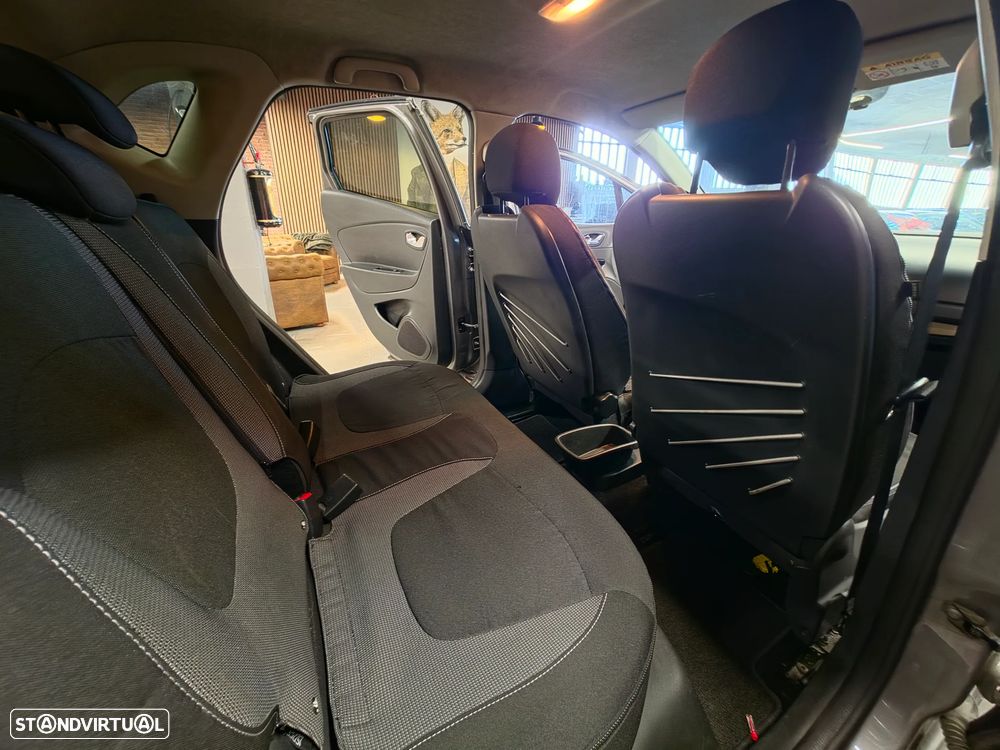 Renault Captur 1.5 dCi Exclusive - 20