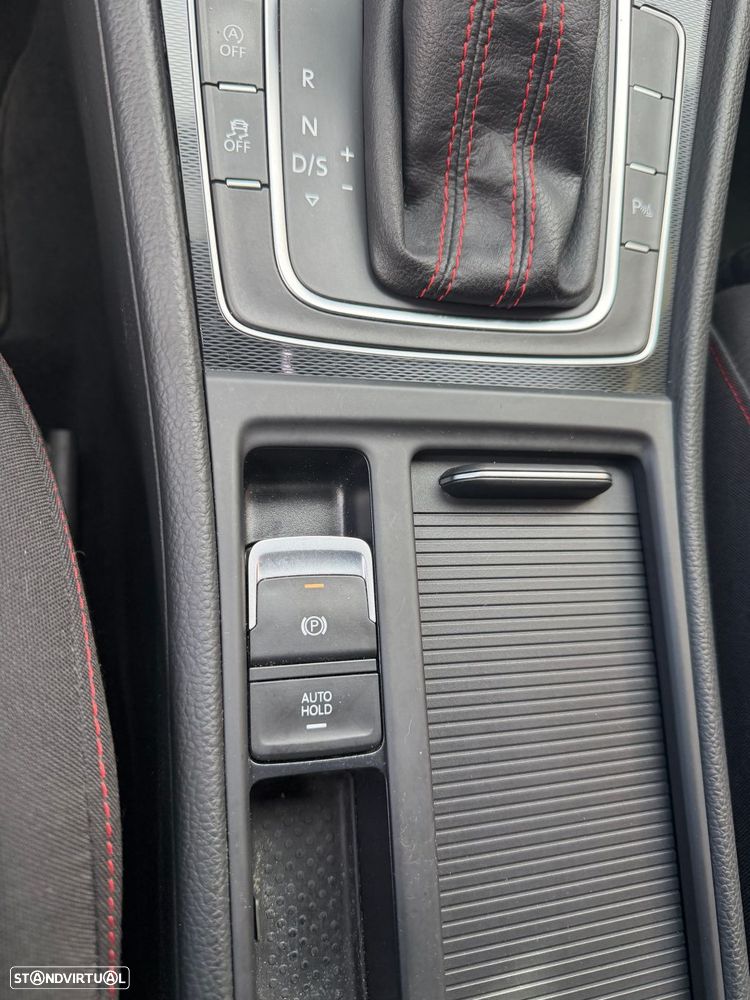 VW Golf 2.0 TSi GTi DSG - 17