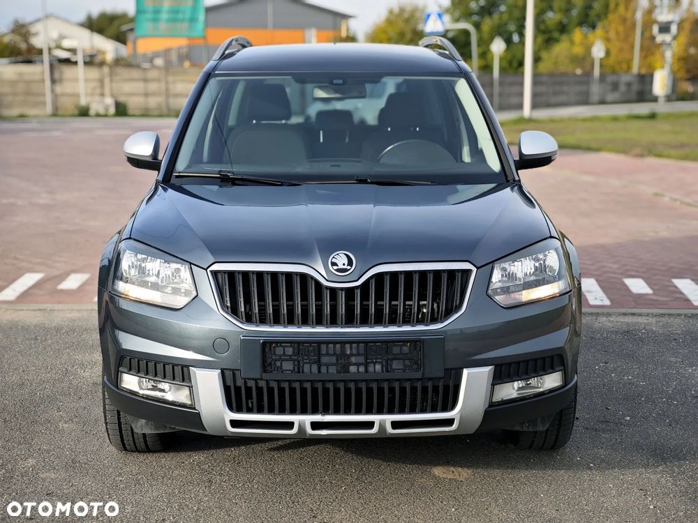 Skoda Yeti Out 2.0 TDI DPF 4x2 Ambition Green tec - 2