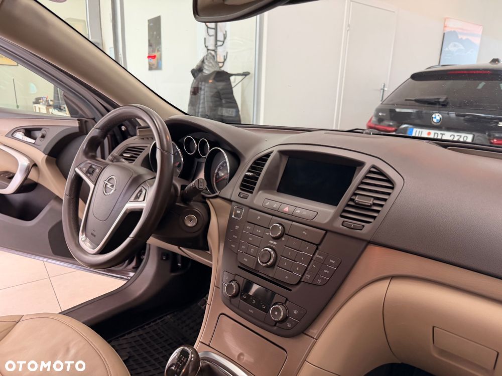 Opel Insignia - 33