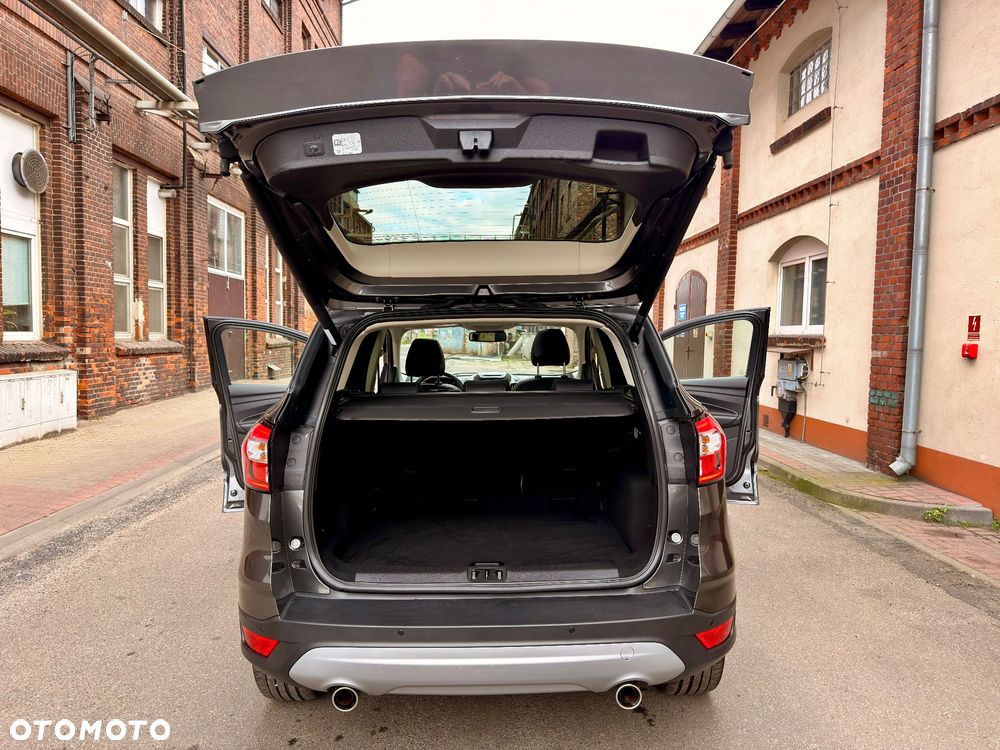 Ford Kuga 2.0 TDCi 4x4 Titanium - 27