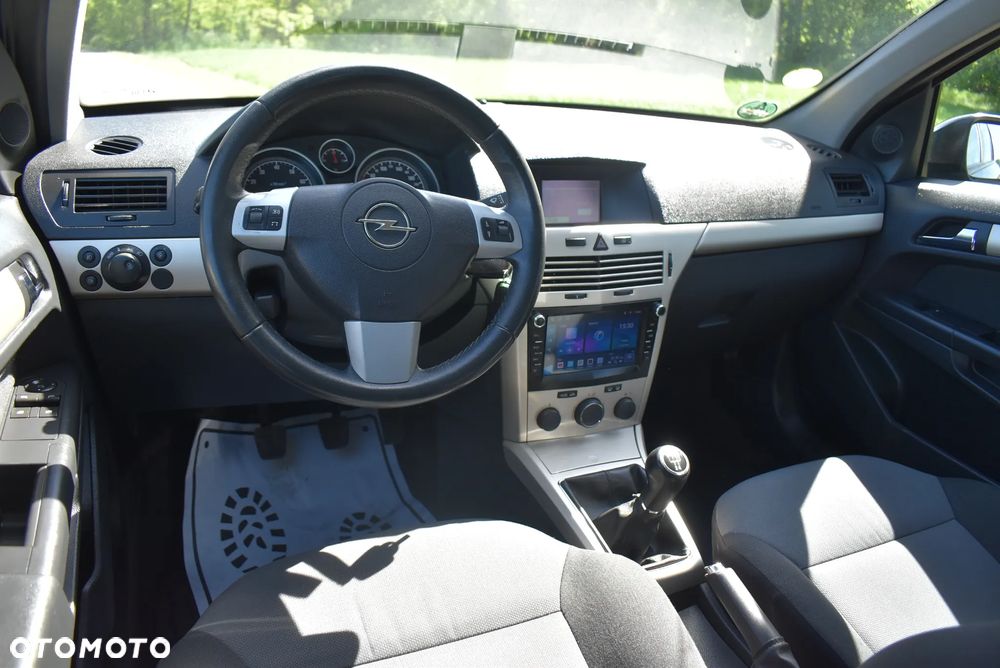 Opel Astra 1.6 Innovation 110 Jahre - 19