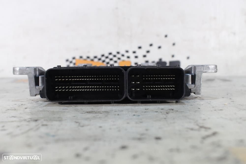 Centralina De Motor Mercedes-Benz C-Class (W204)  A6519007500 / A00644 - 5