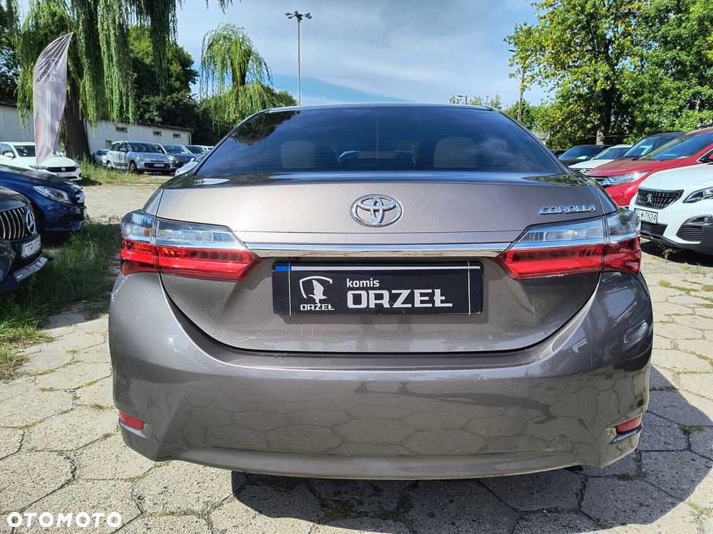 Toyota Corolla - 6