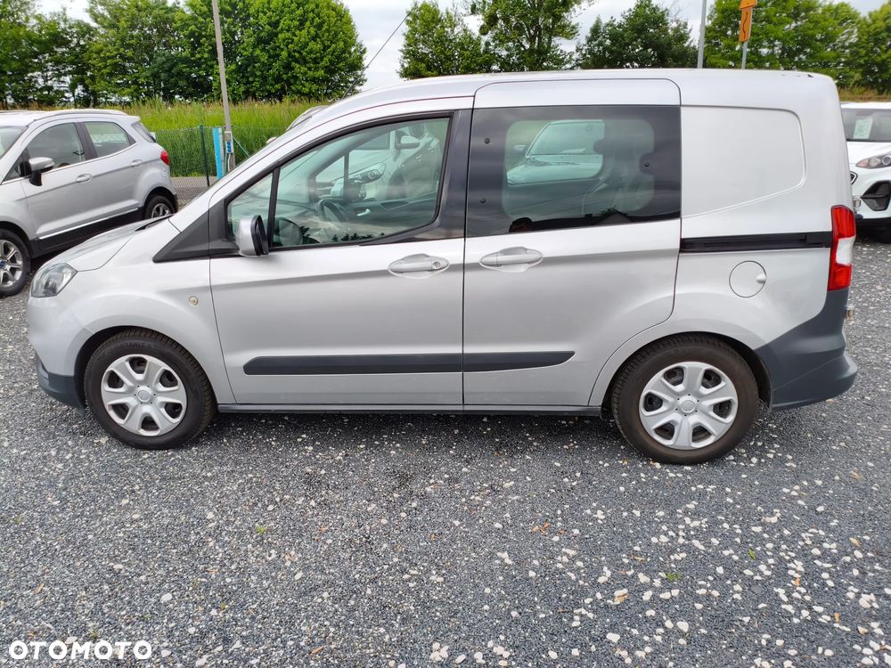 Ford Transit Courier - 8