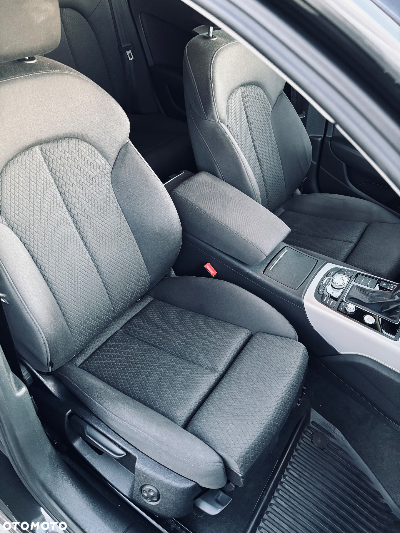 Audi A6 Avant 2.0 TDI Ultra S tronic - 13