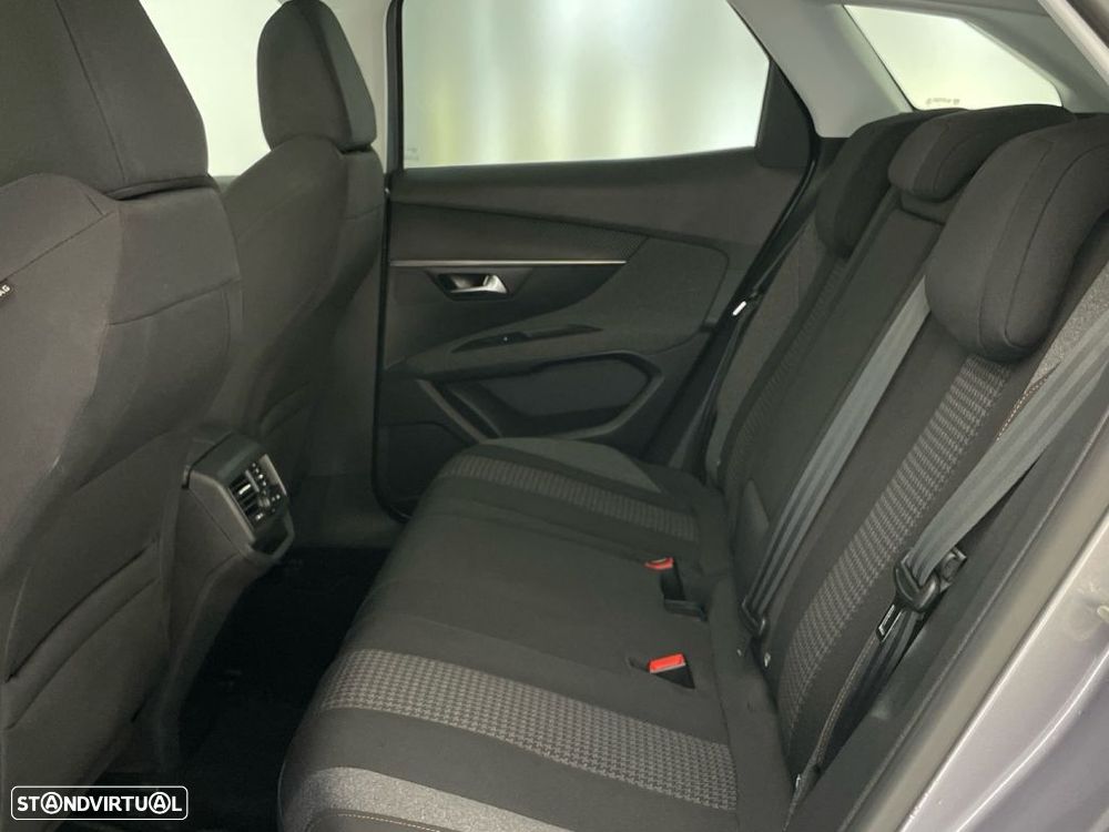 Peugeot 3008 1.2 PureTech Active - 12