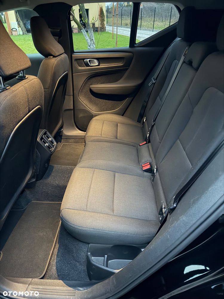 Volvo XC 40 D3 SCR Momentum - 9