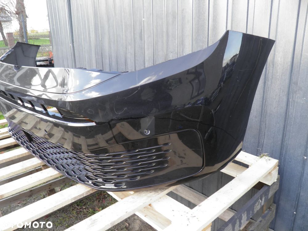 Zderzak przedni  VW CADDY 2K7 V 5 2K7853677 - 2