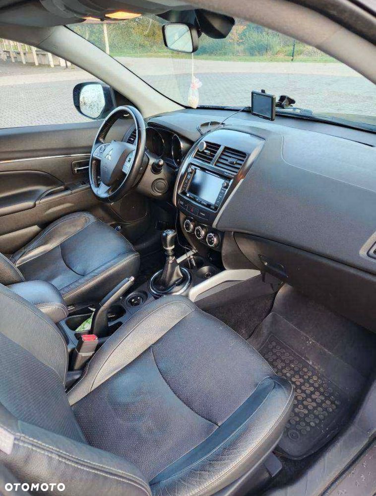 Mitsubishi ASX - 9