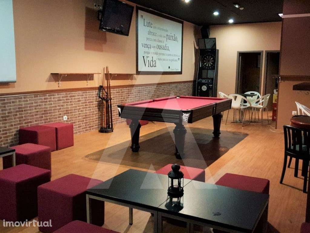 Bar totalmente equipado na zona das Glicínias - Grande imagem: 5/9