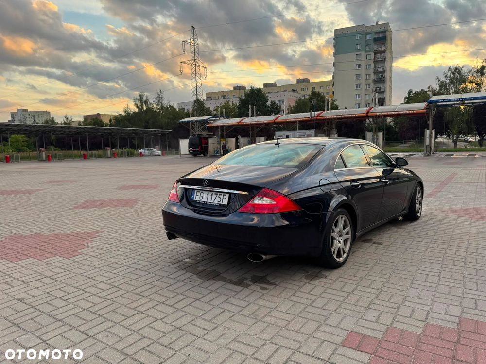 Mercedes-Benz CLS - 4