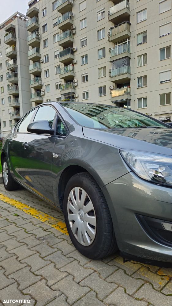 Opel Astra 1.4 Turbo ECOTEC Enjoy - 2
