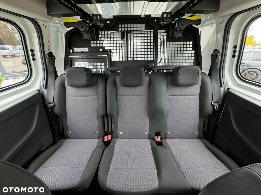 Toyota Proace City 1.5 D-4D Long 2,3t Active (bryg.) - 17