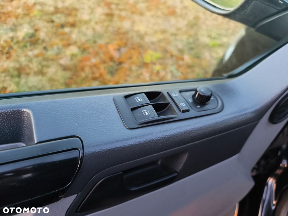 Volkswagen Transporter - 34