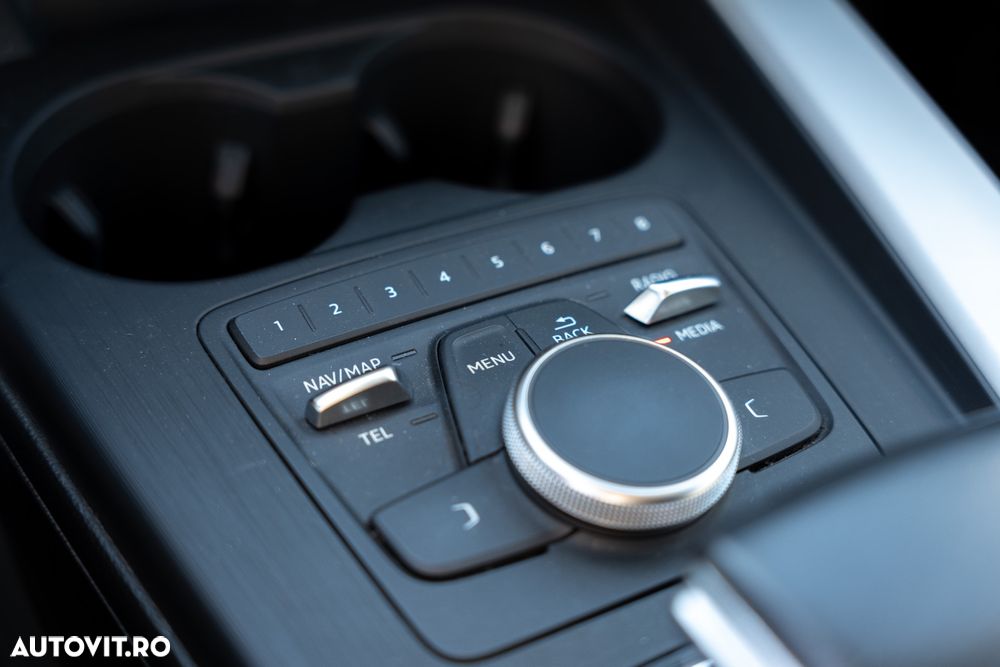 Audi A4 2.0 TDI S tronic - 12