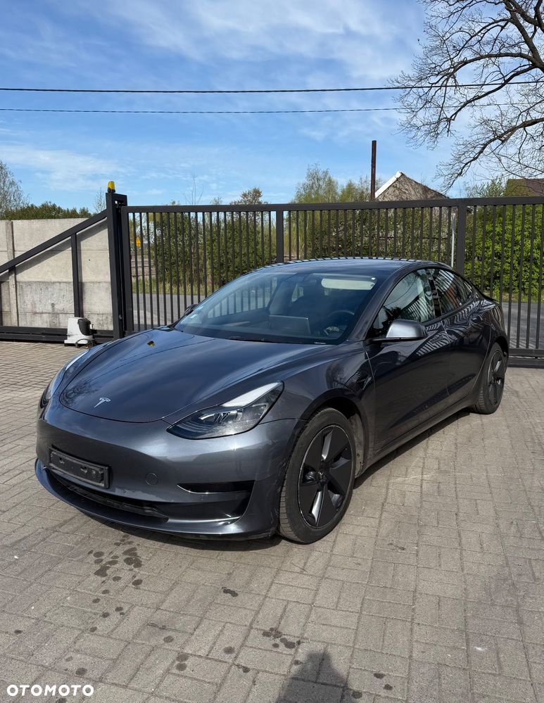 Tesla Model 3 Long Range AWD - 2