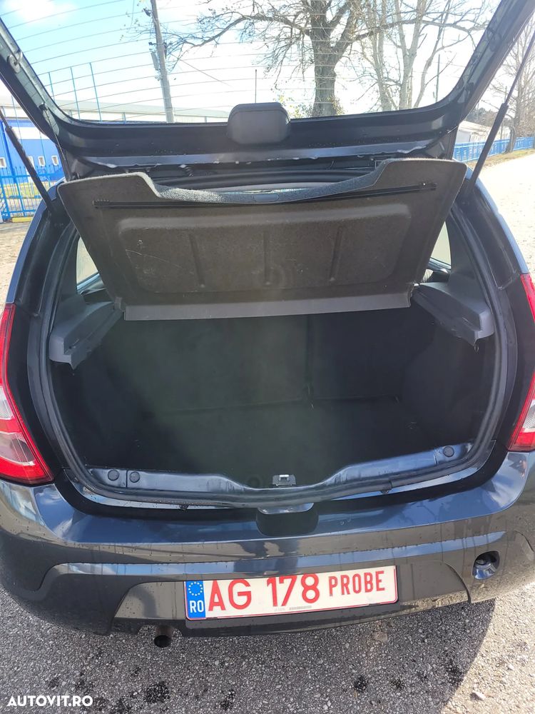 Dacia Sandero - 7