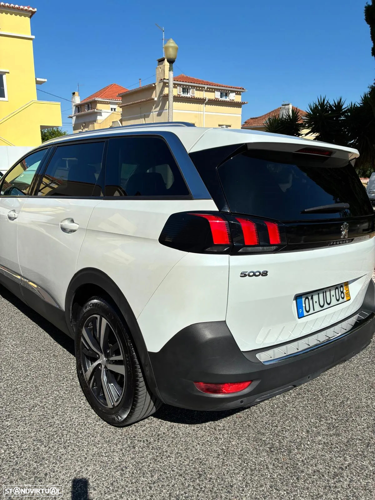 Peugeot 5008 1.5 BlueHDi Allure EAT8 - 5