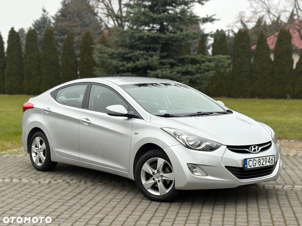 Hyundai Elantra 1.6 Comfort - 5