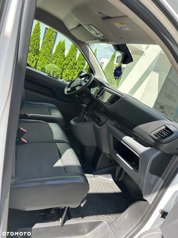 Opel Vivaro - 11