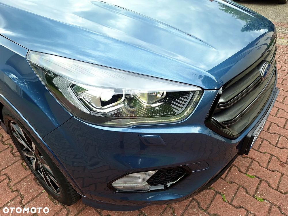 Ford Kuga 1.5 EcoBoost 2x4 ST-Line - 36