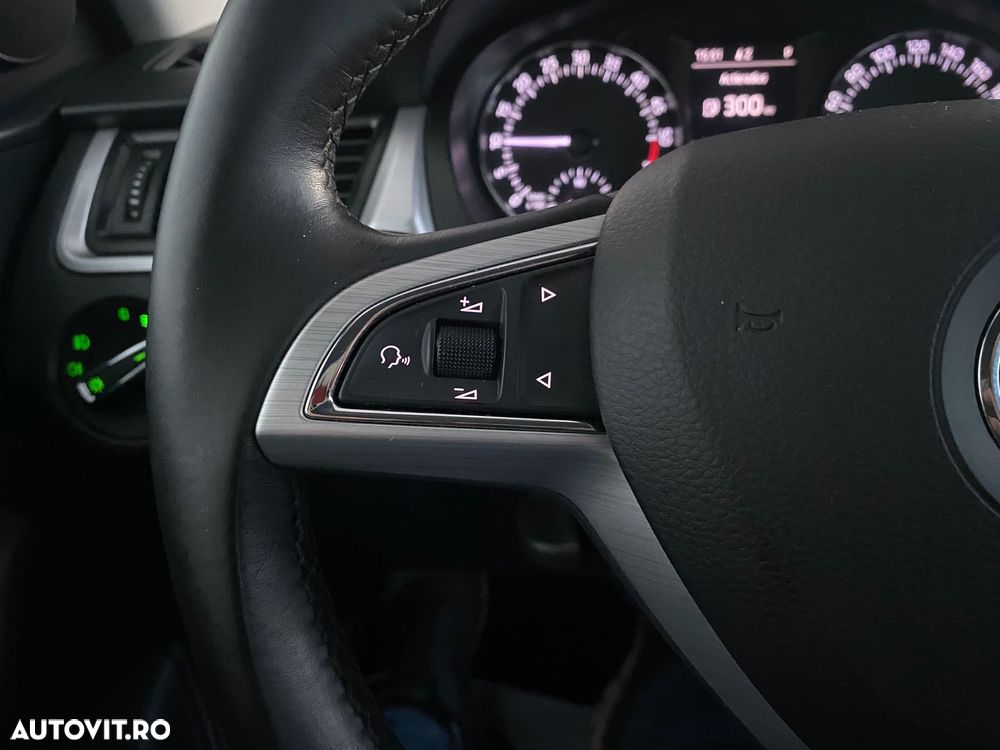 Skoda RAPID Spaceback 1.4 TDI DSG Style - 18