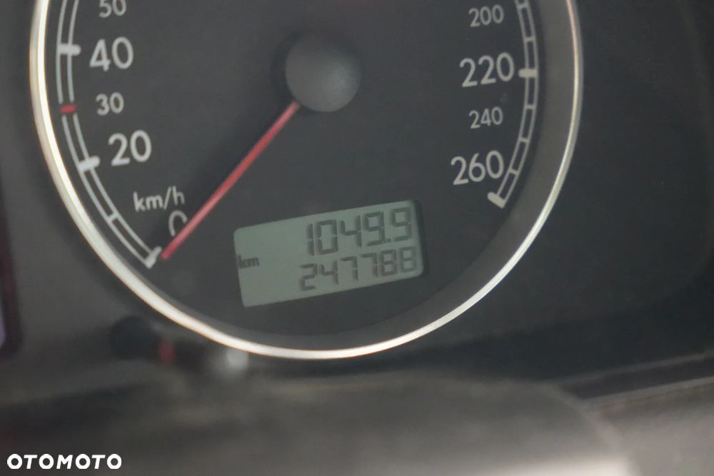Volkswagen Passat 1.9 TDI - 3